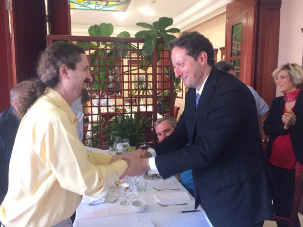 Из Панчева крила за Америку